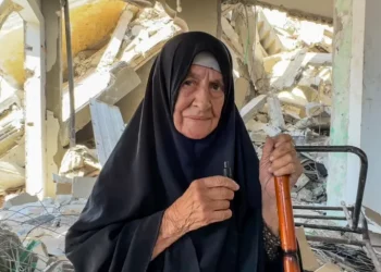 Israel Menghancurkan Khan Younis Namun Orang-orang Palestina ini Kembali ke Rumah Mereka